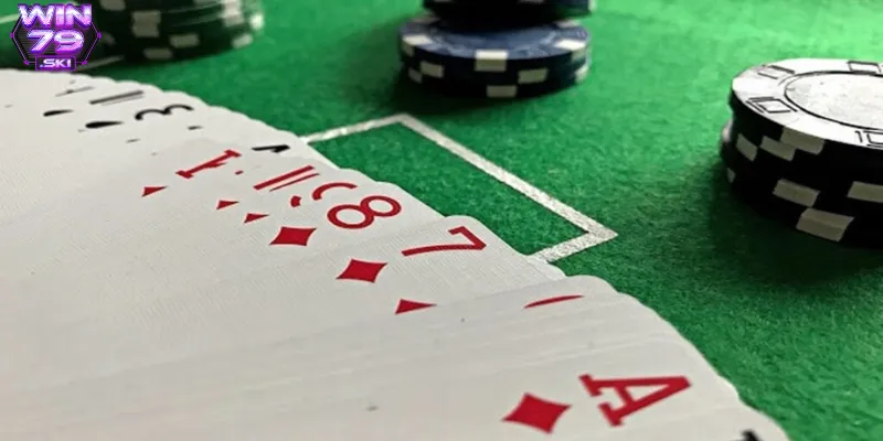 tu quy 1 Tứ quý có thể chặt được ba đôi thông tại Win79